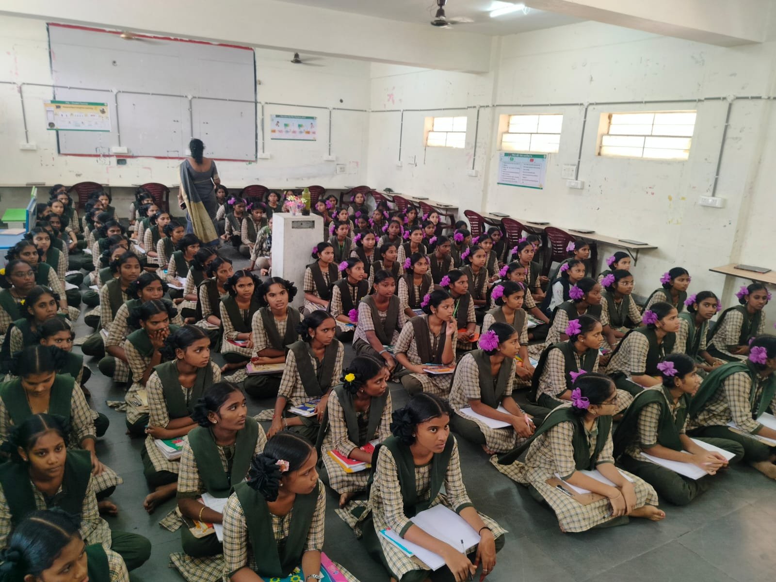 Kakinada - College Connect (Main Road, Kakinada)